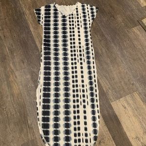 Maxi Dress with pockets.